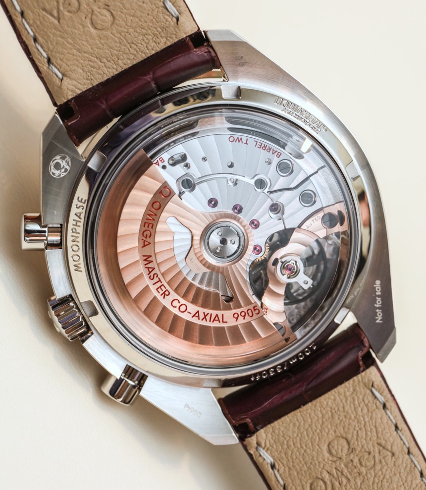 Omega-Speedmaster-Moonphase-Chronograph-Master-Chronometer-3
