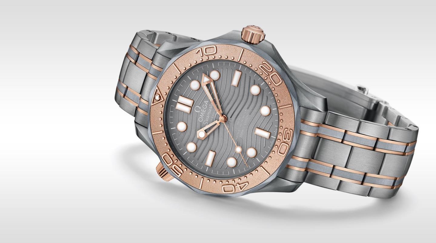 The 42 mm copy watches are made from tantalum metal.