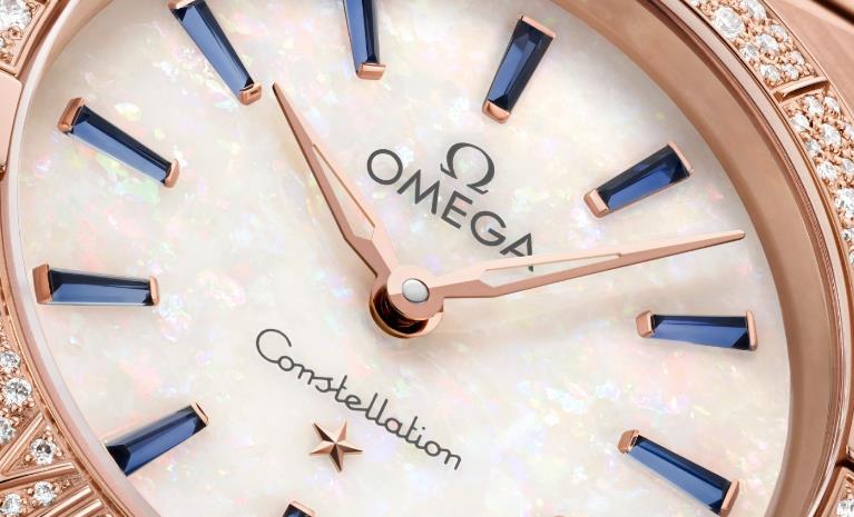The female fake watches have white opal dials.