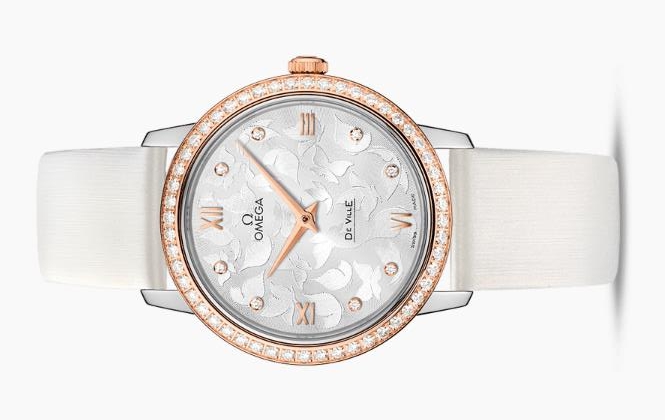 The female copy watches are decorated with diamonds.
