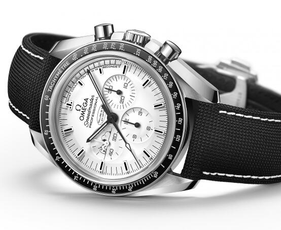 The special Omega Speedmaster has been favored by many watch lovers with the legendary story.